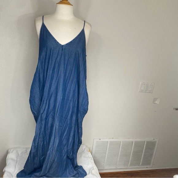 Lovestitch Women's Blue Chambray Flowy Maxi Dress Size M/L Coastal Tropical Boho - Picture 1 of 16